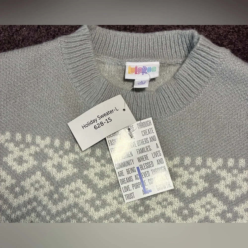 LuLaRoe women’s Sweater in Gray and Cream - Picture 3 of 3